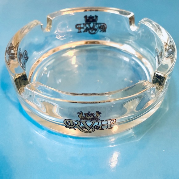 1986 Royal Viking Hotel (Stockholm) Ashtray with Gold Stamped RVH logo - Picture 1 of 3
